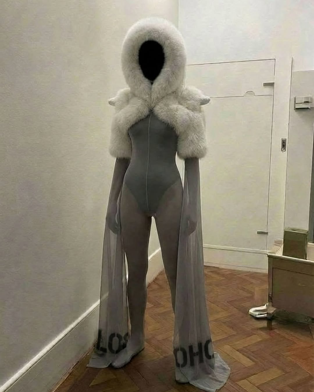 Look LK-009